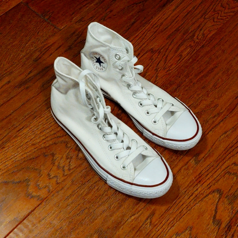 Converse Chuck Taylor All Star Classic White High Tops